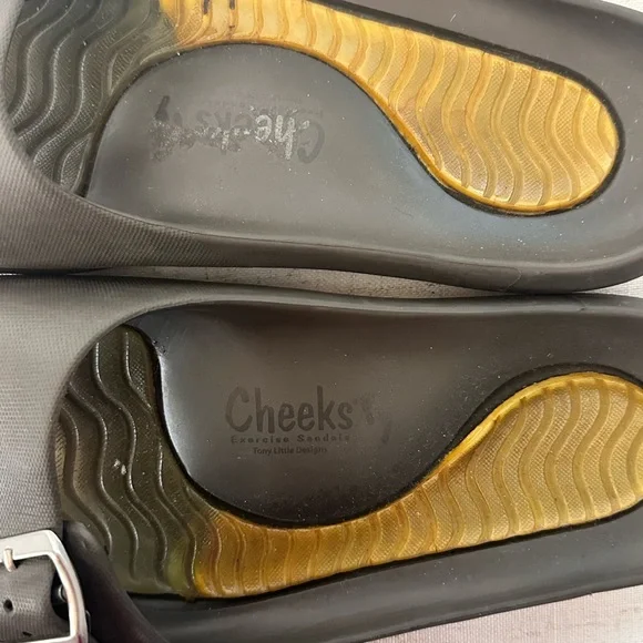 Tony Little Cheeks Shoes - Picture 4 of 8